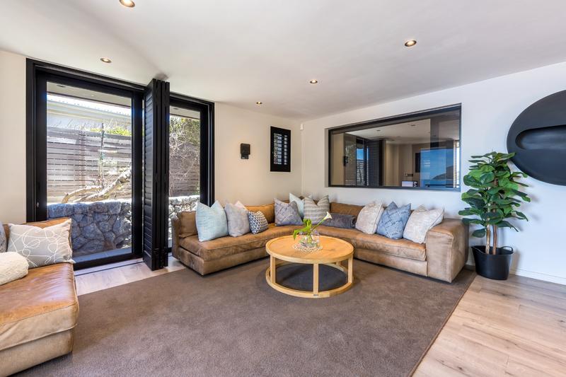 To Let 5 Bedroom Property for Rent in Camps Bay Western Cape